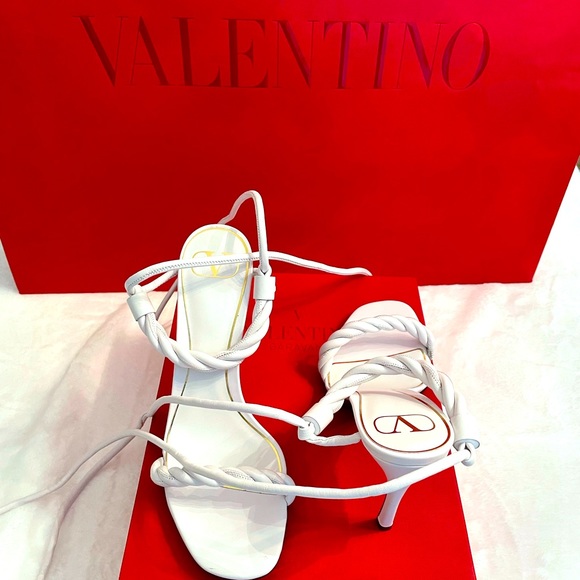 Valentino Garavini White Rope 100M Sandals - Picture 2 of 6